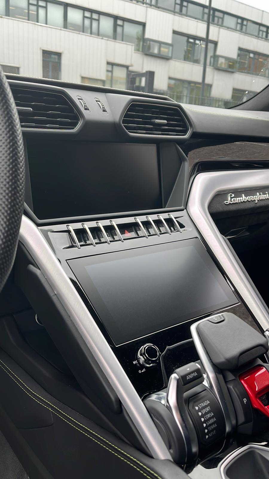 Lamborghini Ures screen protector (2 parts)